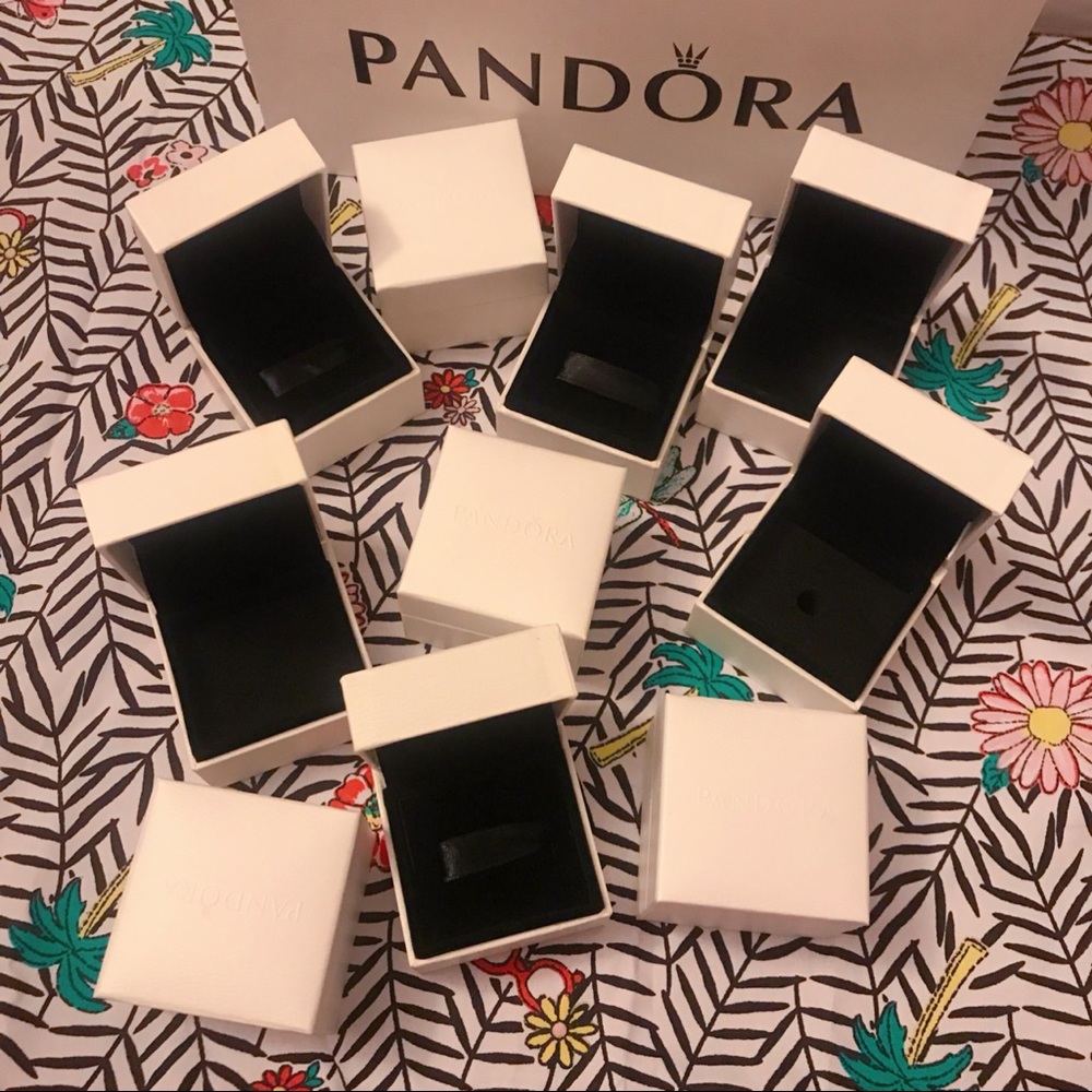 Pandora Gift Box